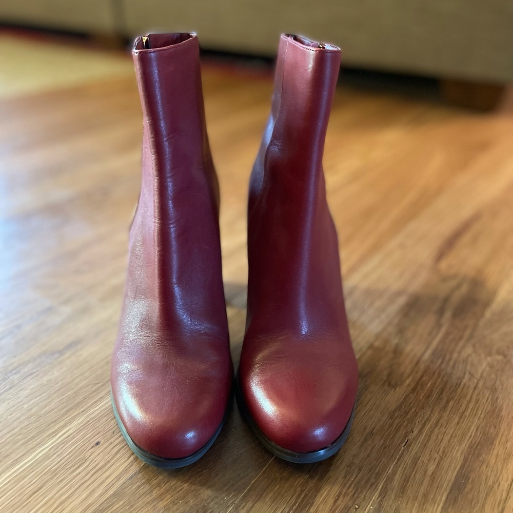 NWOT Michael Kors Leather Booties